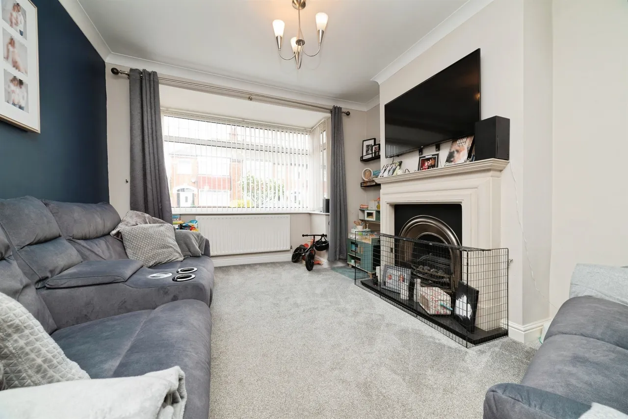 3 bed house for sale, Bernadette Avenue, Hull, HU4