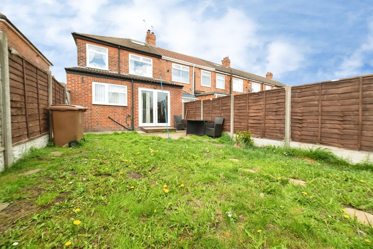 Bernadette Avenue, Hull, HU4, photo 16