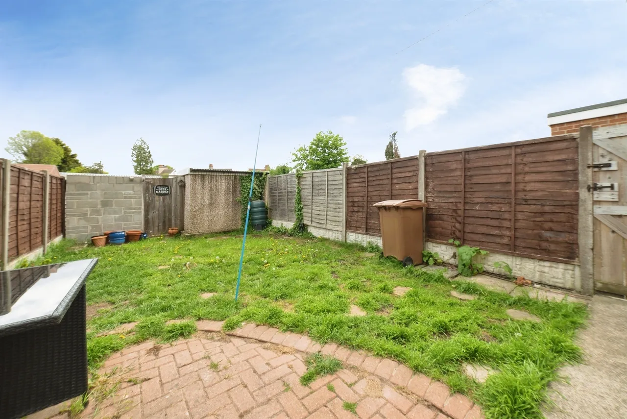 Bernadette Avenue, Hull, HU4, photo 18