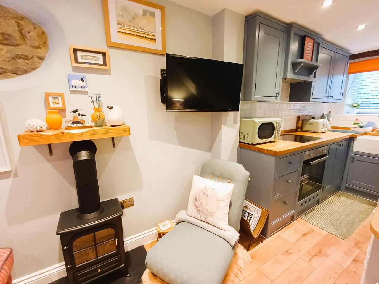 Main Street, West Witton, DL8, photo 5