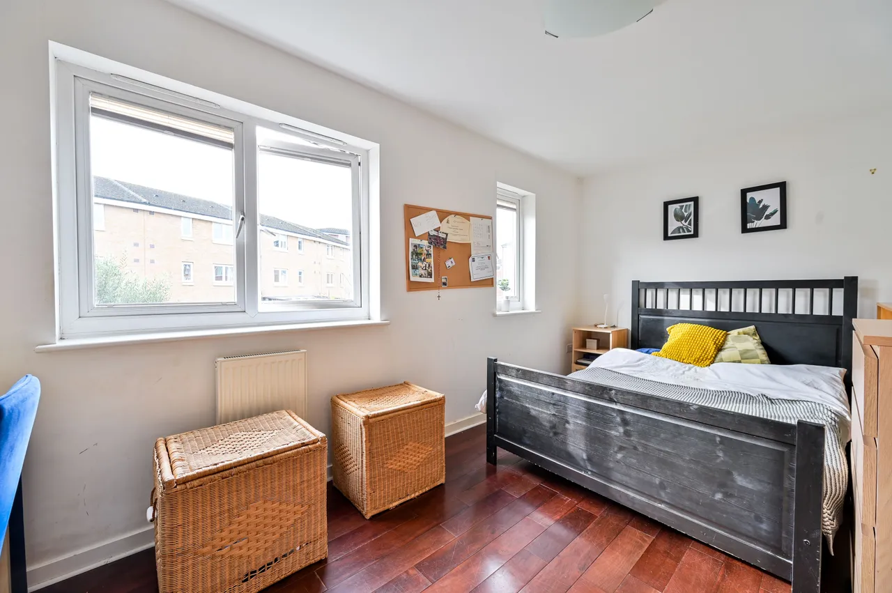 12 Burcher Gale Grove, London, photo 9