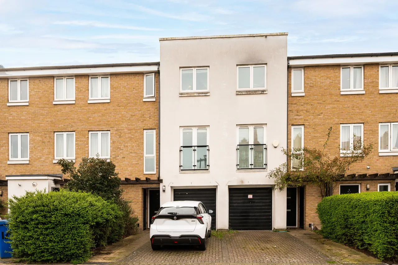 12 Burcher Gale Grove, London, photo 4