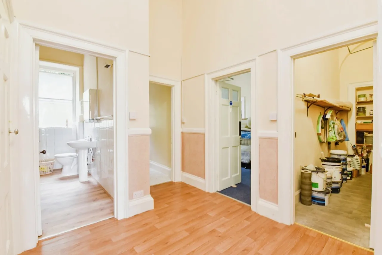 Camden Crescent, Bath, Somerset, BA1, photo 11