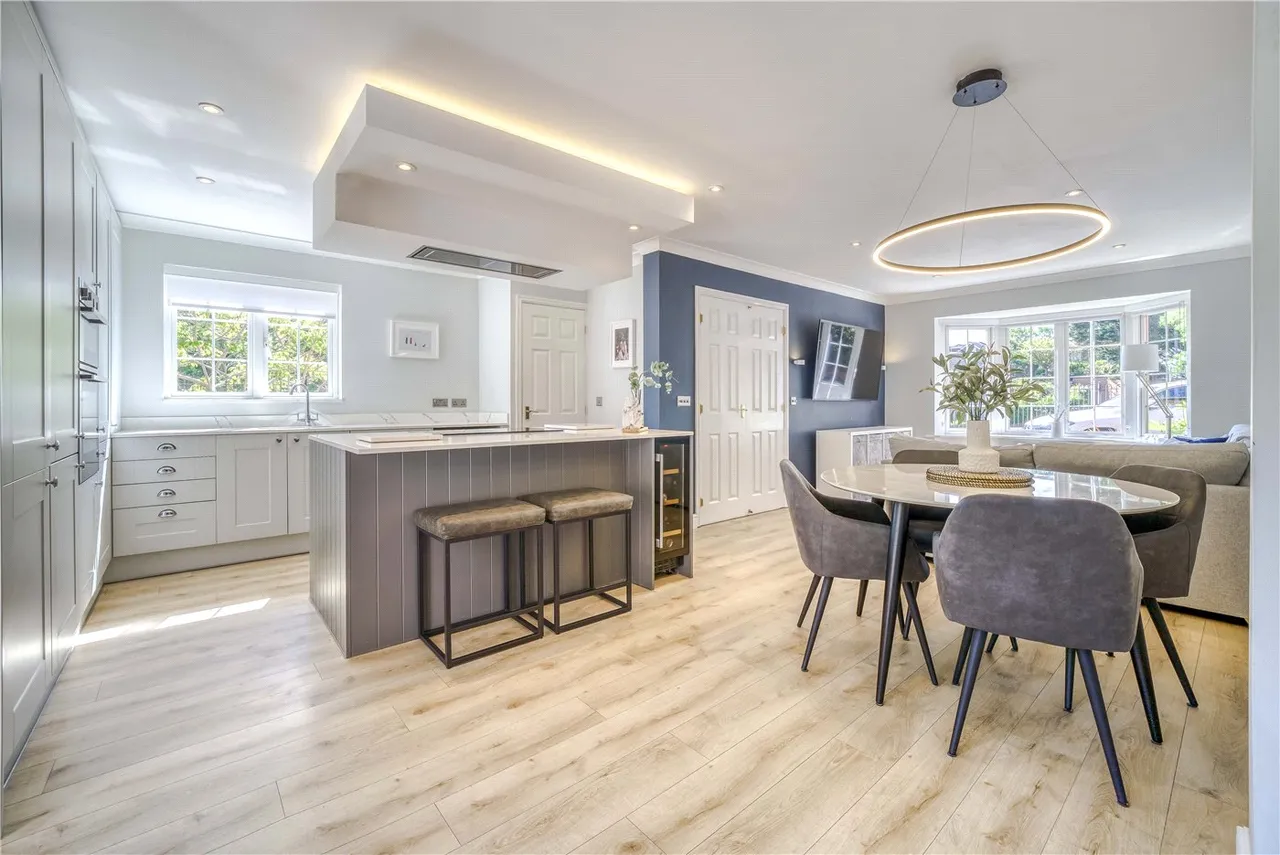 Winston Avenue, Branksome, BH12, photo 2