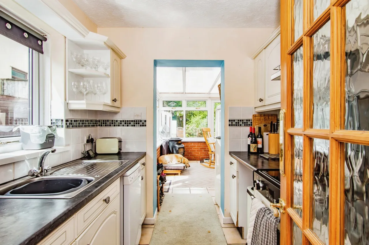 Lawnswood, Saundersfoot, SA69, photo 4