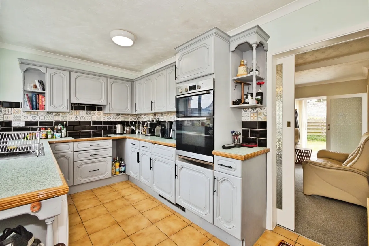 Tellis Cross, Yeovil, BA22, photo 7