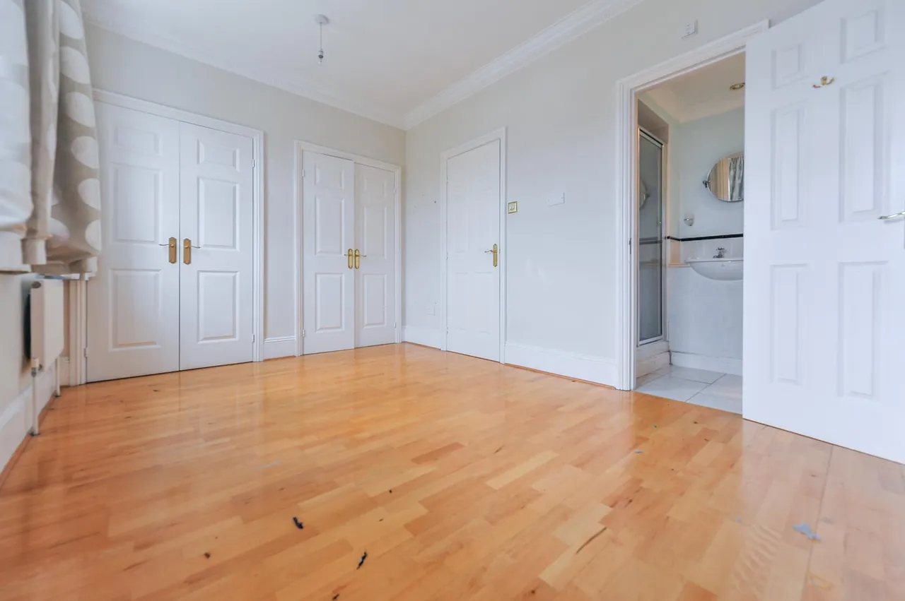 Chadwick Place, Surbiton, photo 3