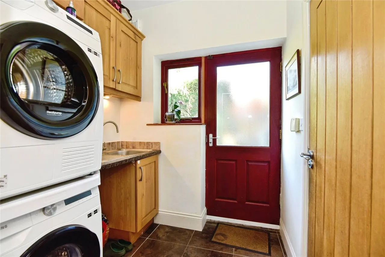 Fields Road, Alsager, ST7, photo 6