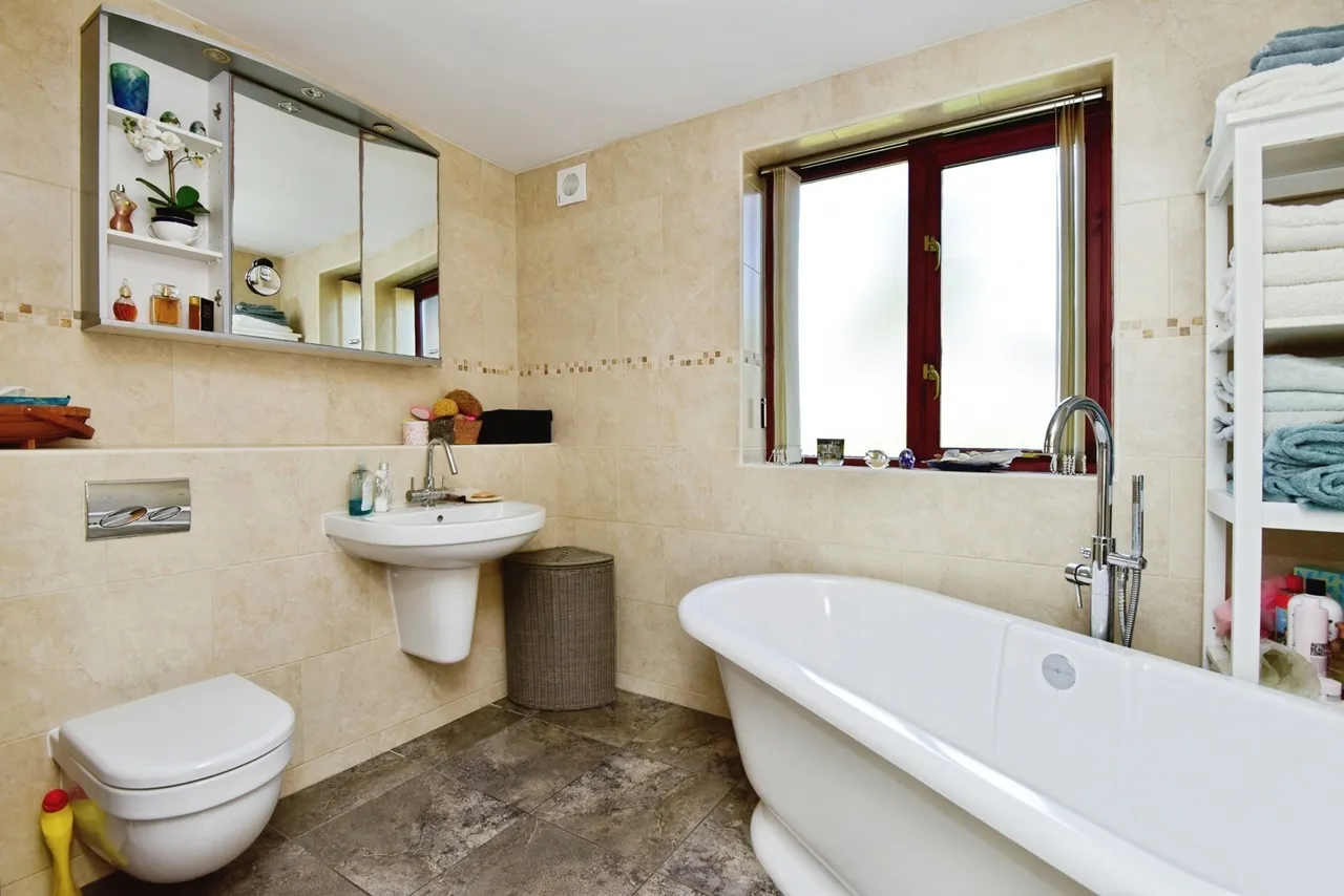 Fields Road, Alsager, ST7, photo 16