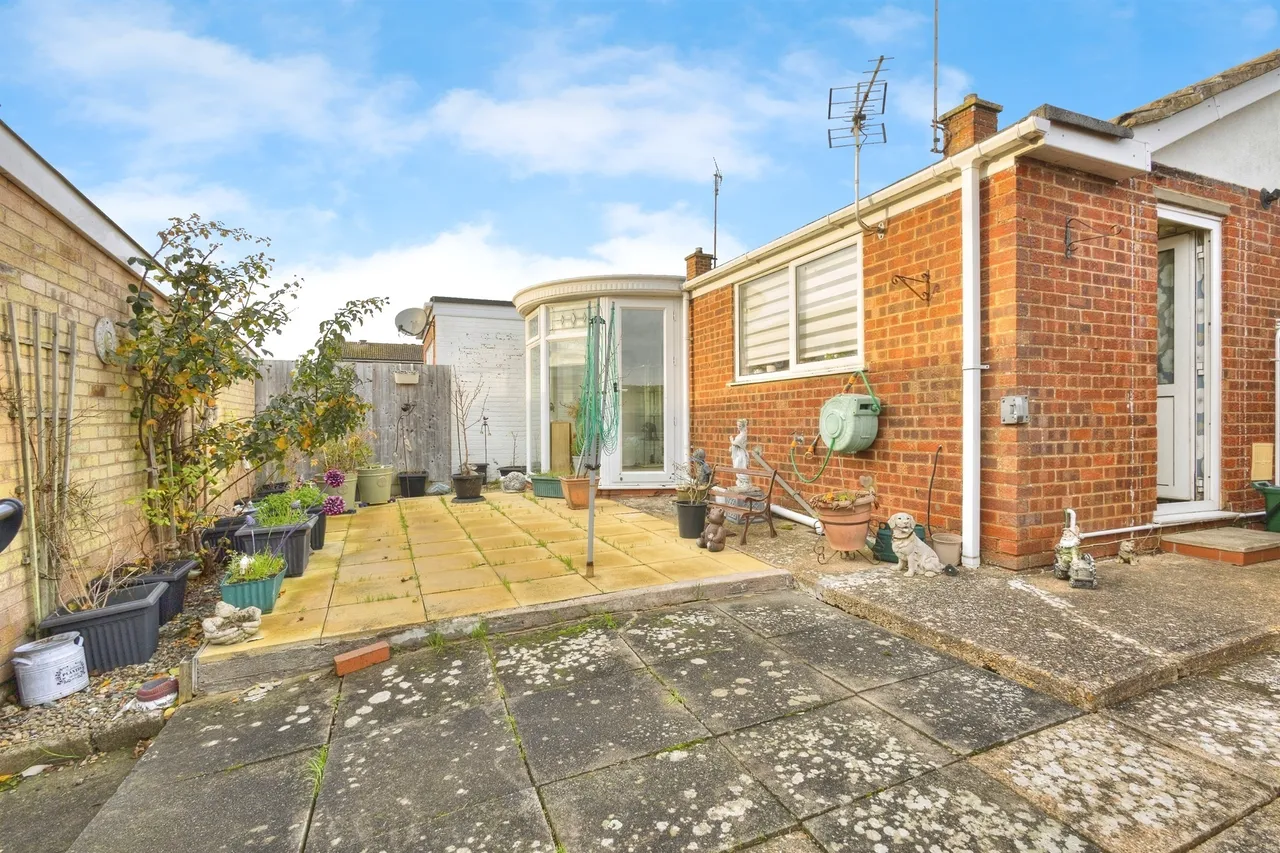 Langham Road, Raunds, NN9, photo 17