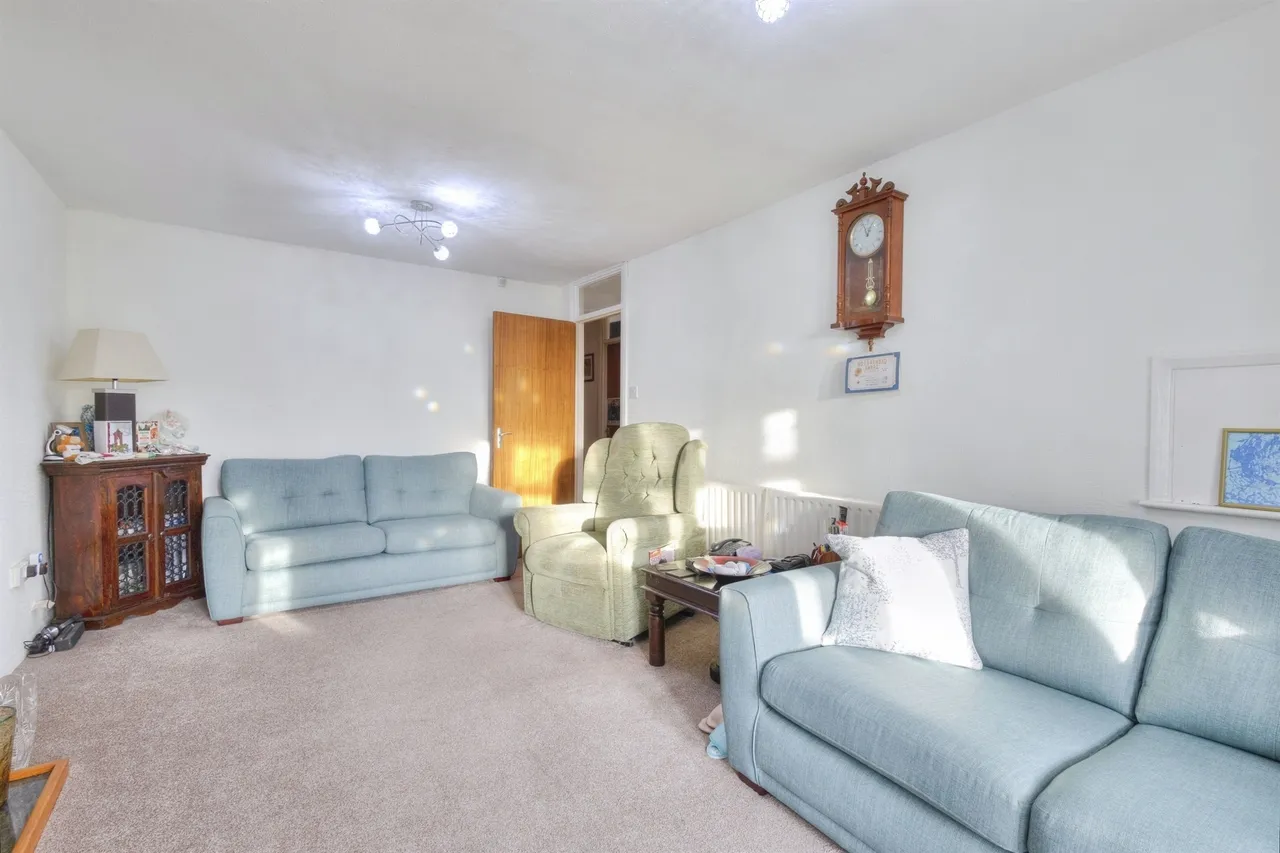 Langham Road, Raunds, NN9, photo 5