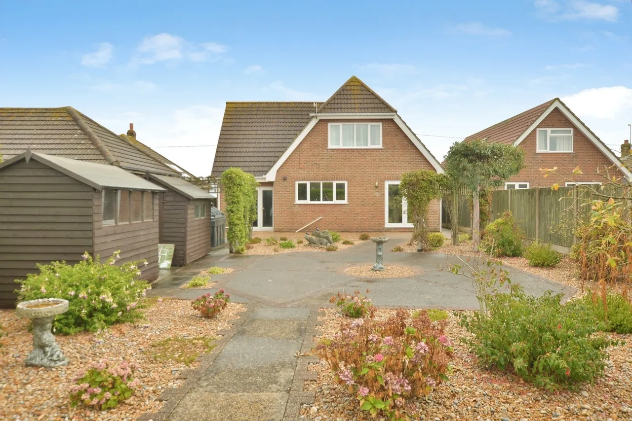 Coast Drive, Lydd on Sea, Romney Marsh, Kent, TN29, photo 6