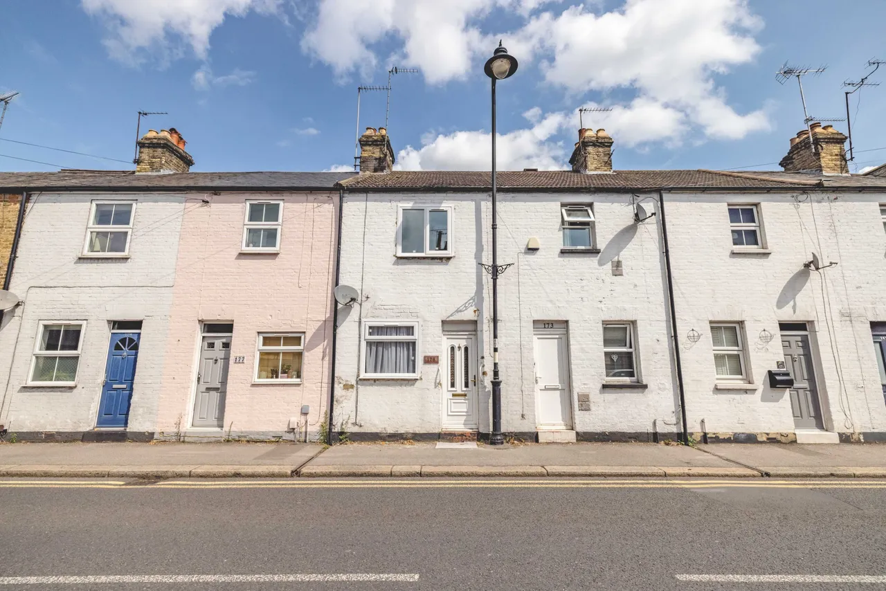2 bed house to rent, Arthur Road, Windsor, SL4