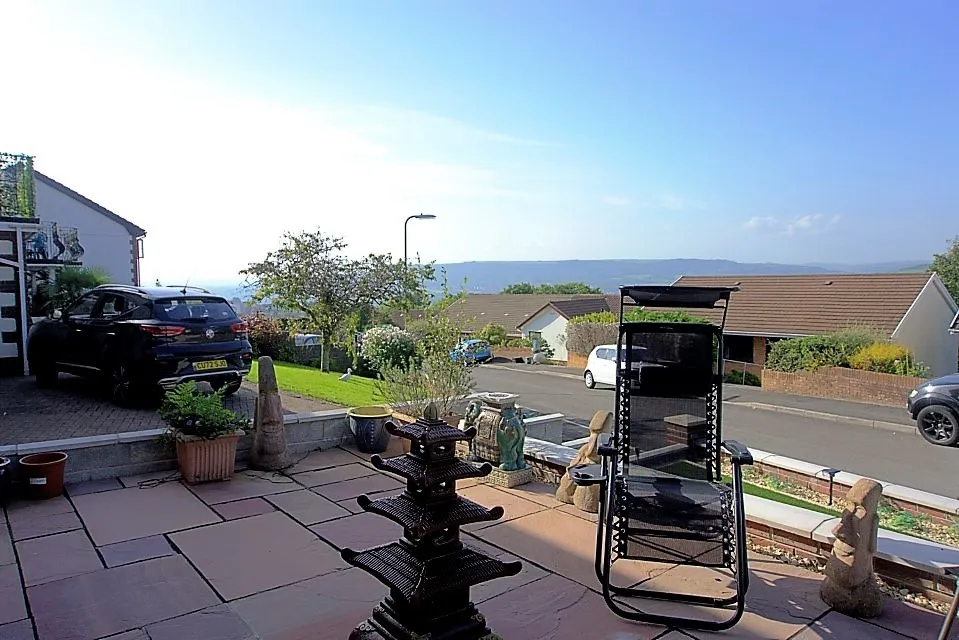 Ravens Court, Neath, SA11, photo 2