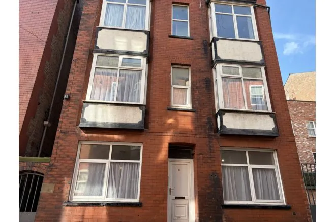 4 bed house for sale — Royal Terrace, Southport