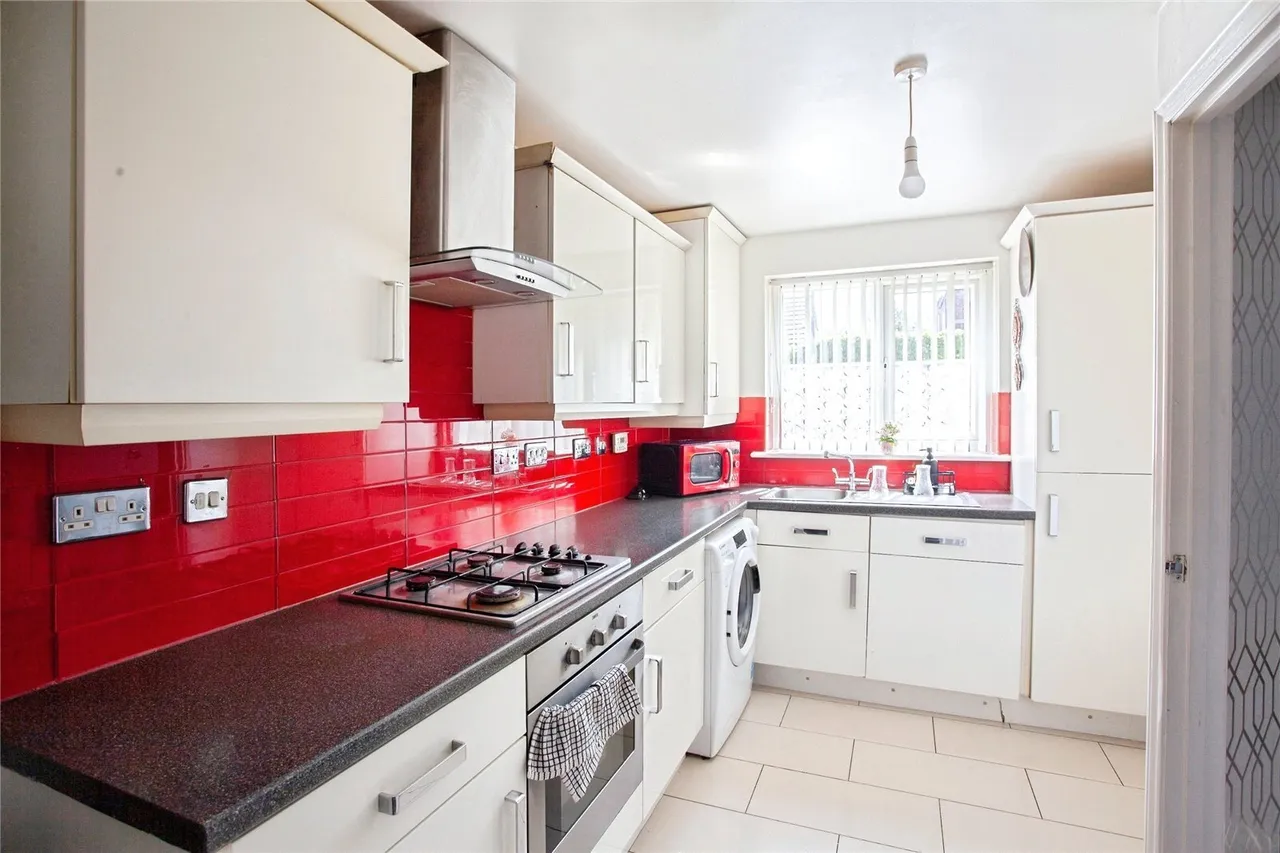 Locke Drive, Sheffield, S9, photo 2