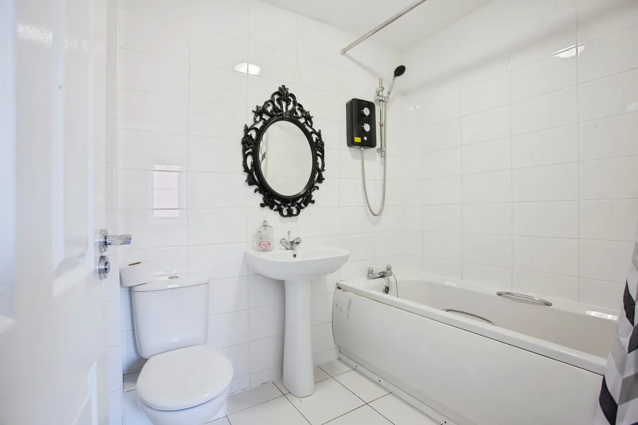 Locke Drive, Sheffield, S9, photo 15