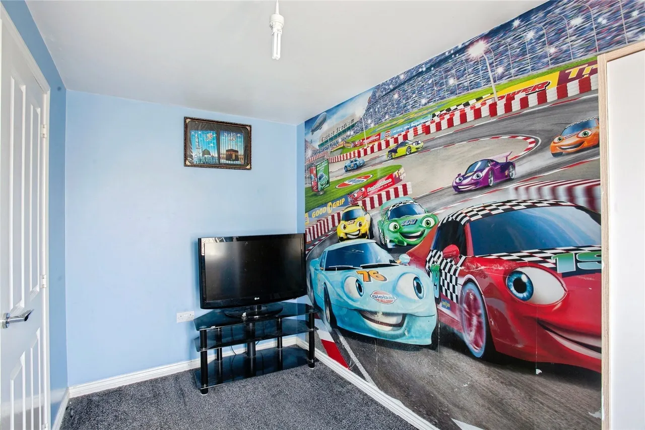Locke Drive, Sheffield, S9, photo 13