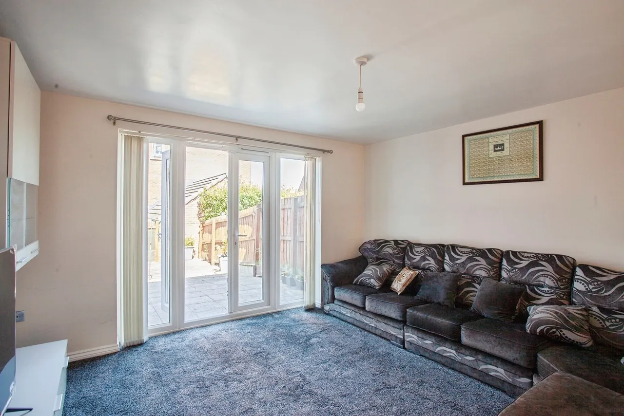 Locke Drive, Sheffield, S9, photo 4