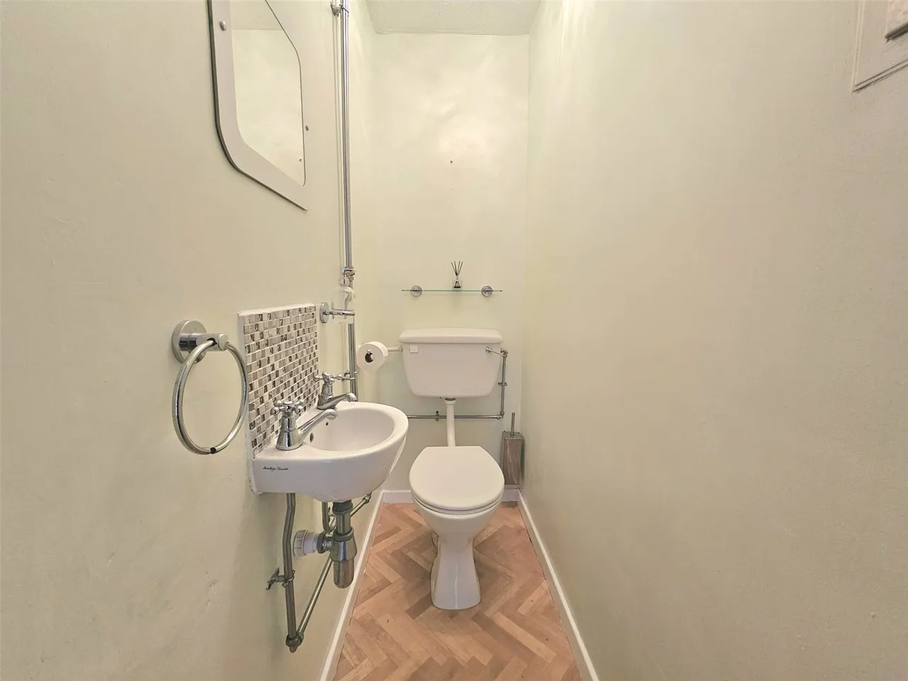 Thorncroft, Hornchurch, RM11, photo 6