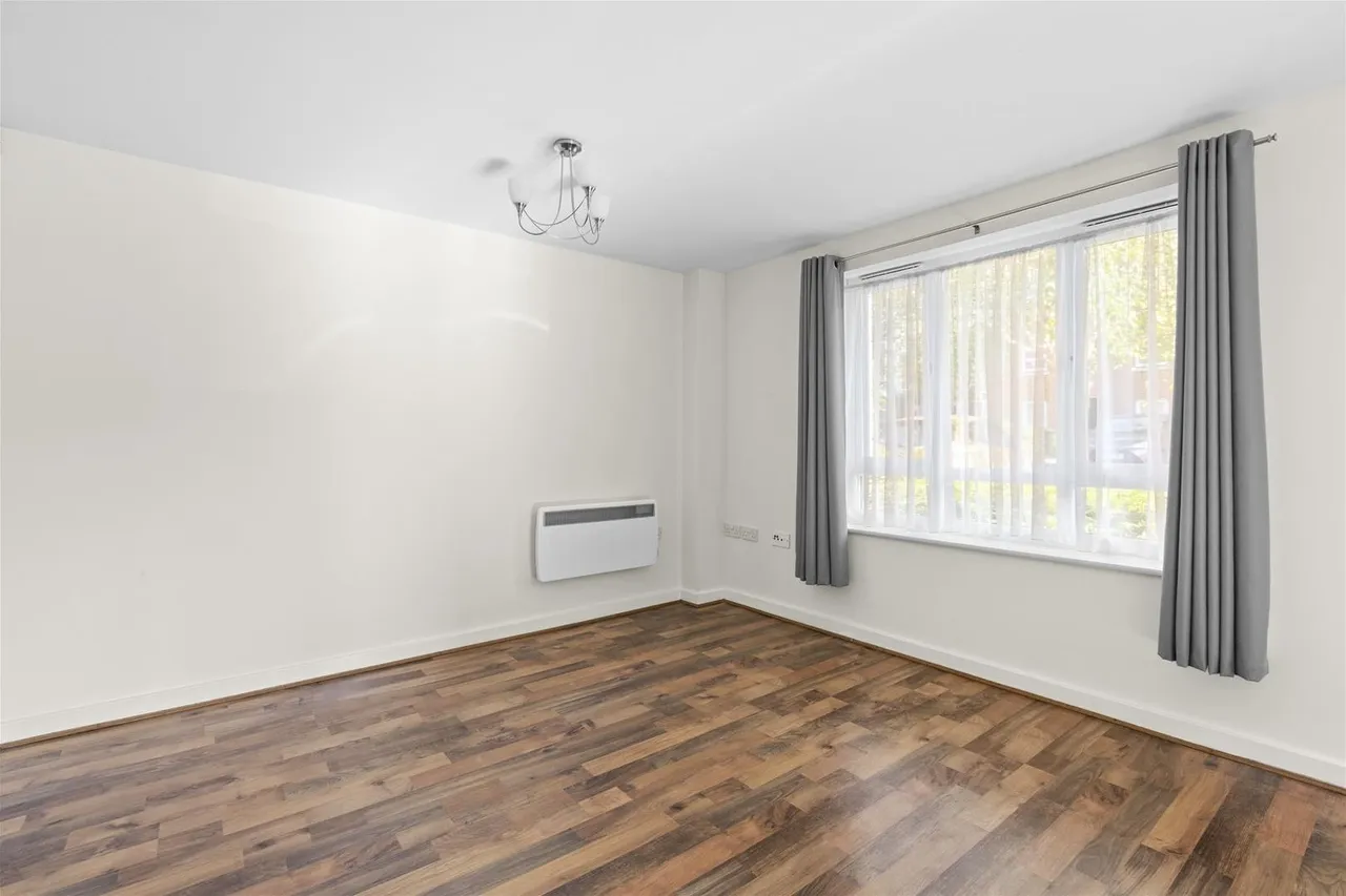 Mathews House Tadros Court, High Wycombe, HP13, photo 5