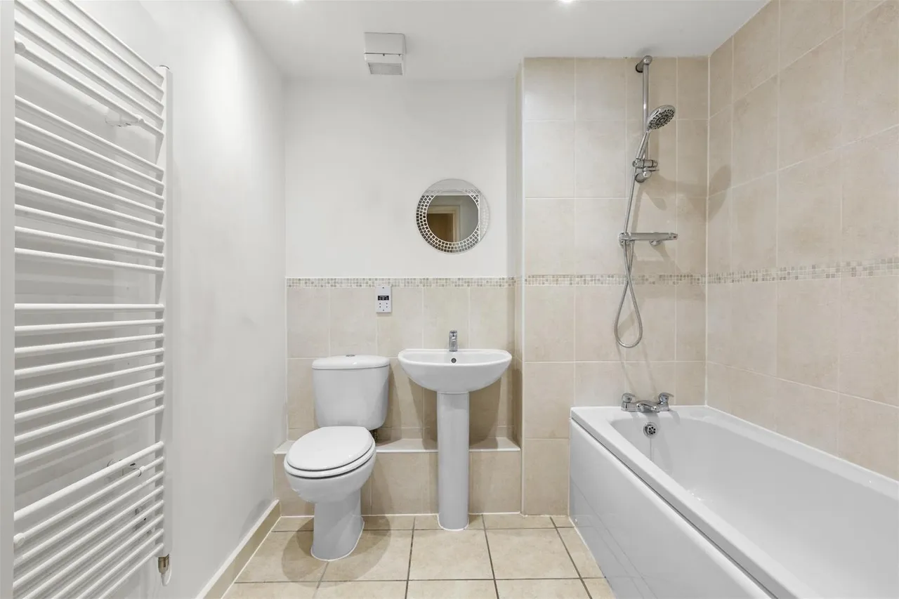 Mathews House Tadros Court, High Wycombe, HP13, photo 7