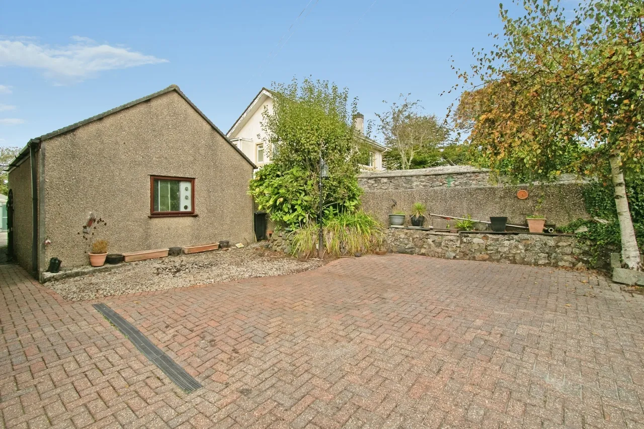 Pendarves Road, Camborne, TR14, photo 33
