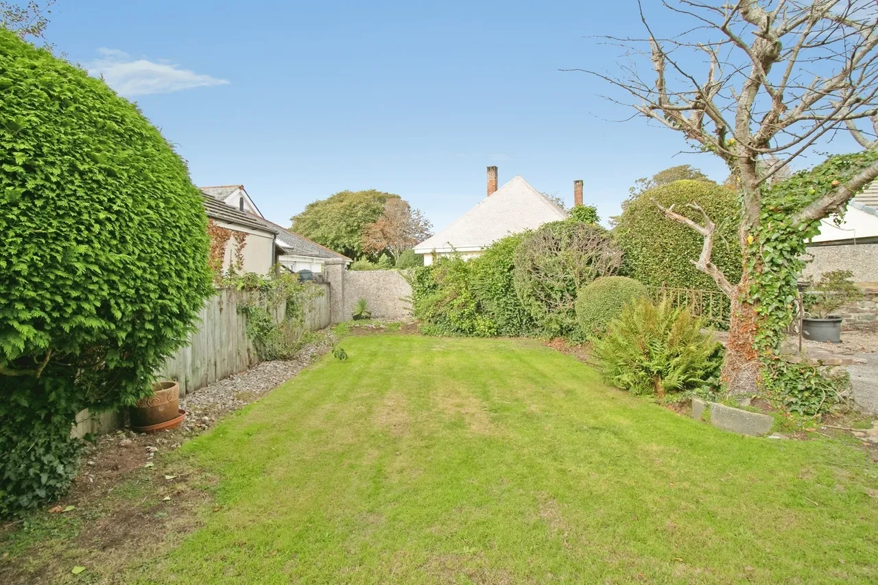 Pendarves Road, Camborne, TR14, photo 31