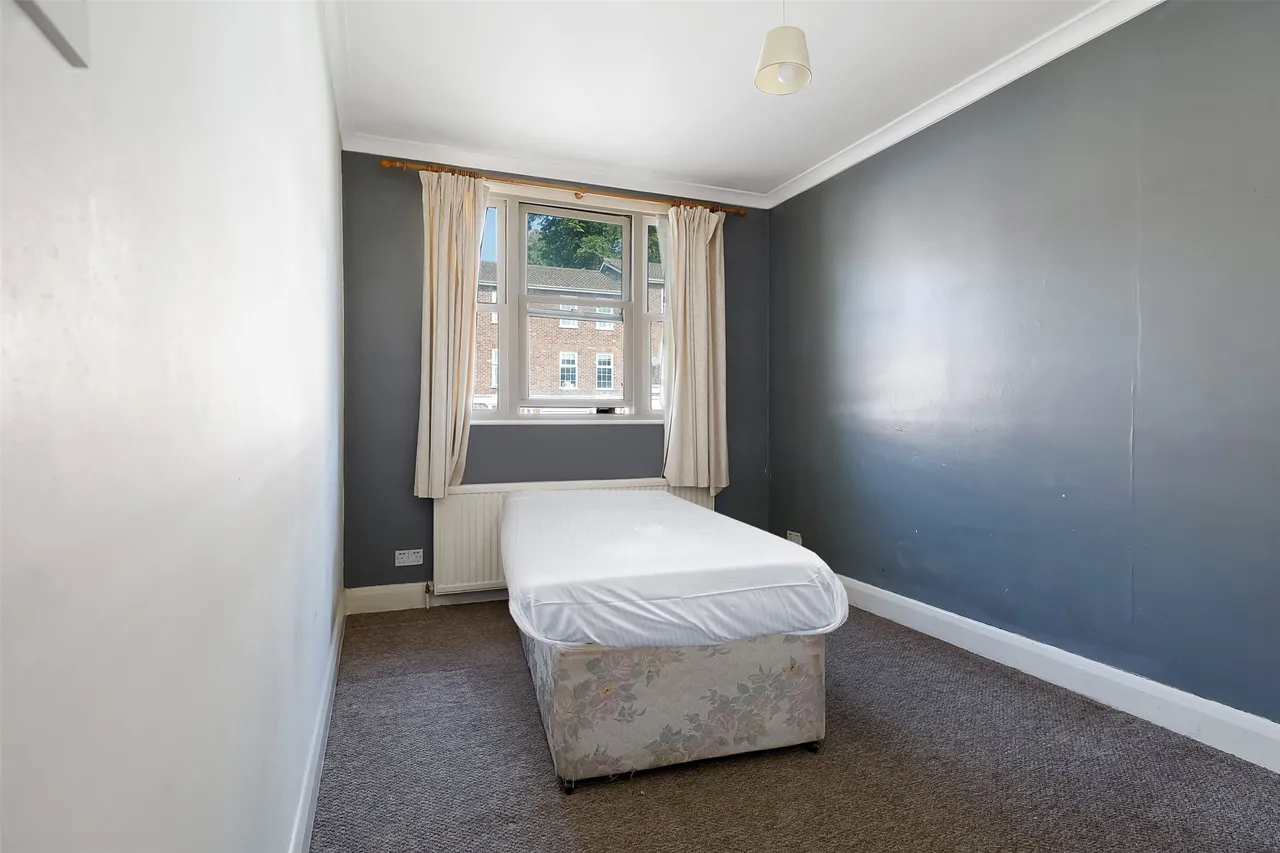 Station Road, Redhill, RH1, photo 6