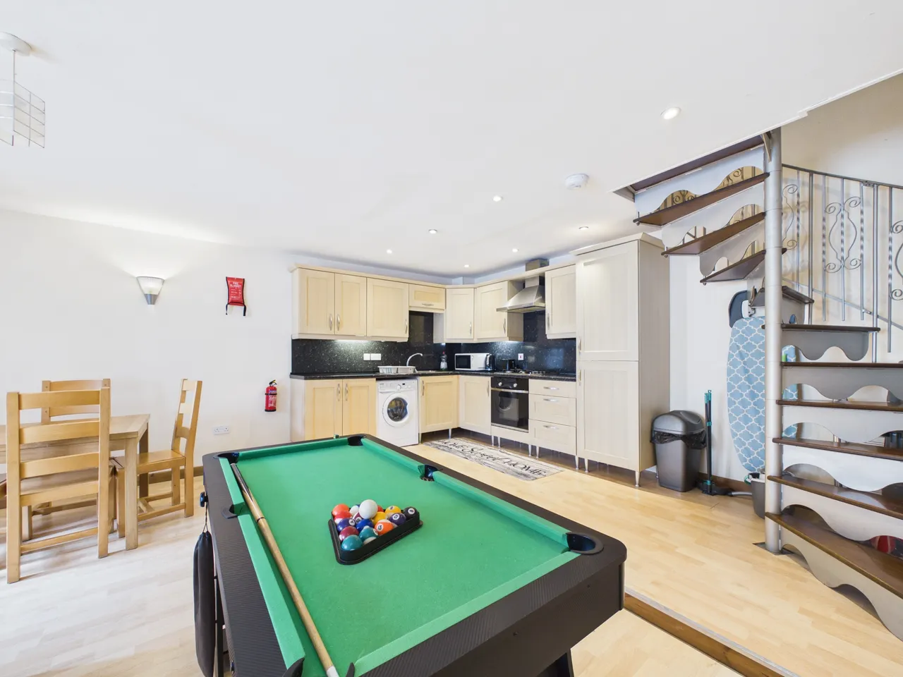 Maple Drive, Charlton Kings, Cheltenham, GL53 8PA, photo 4