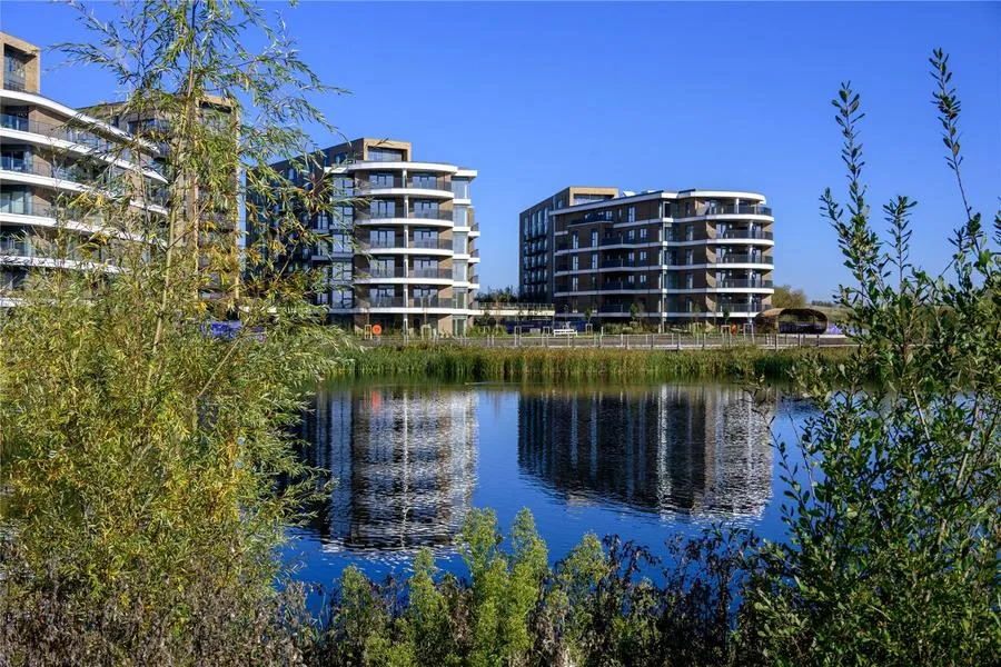 2.5.2 Bankside Gardens, Reading, RG2, photo 8