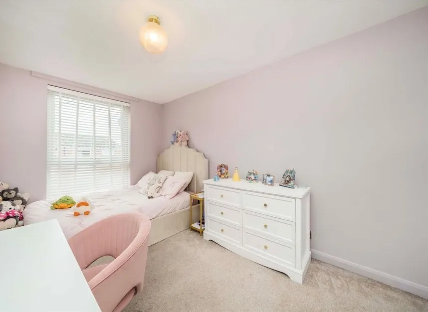 Kingston Hill, Kingston Upon Thames, KT2, photo 4
