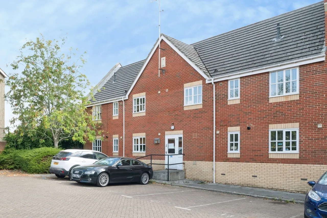 Knaresborough Court, Bletchley, MK3, photo 16