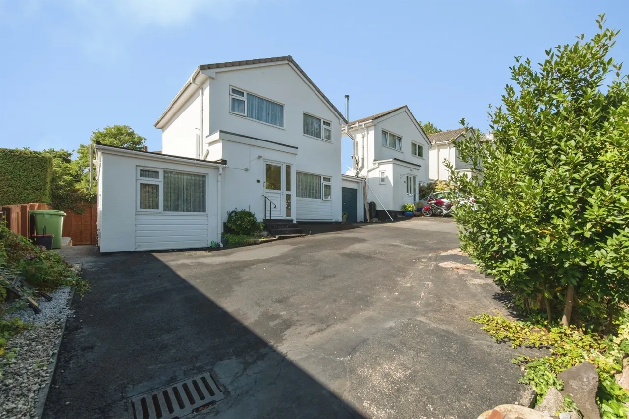 4 bed house for sale — Redhills, Exeter