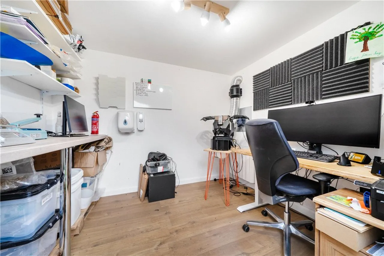 Ashley Meadows, Romsey, SO51, photo 6