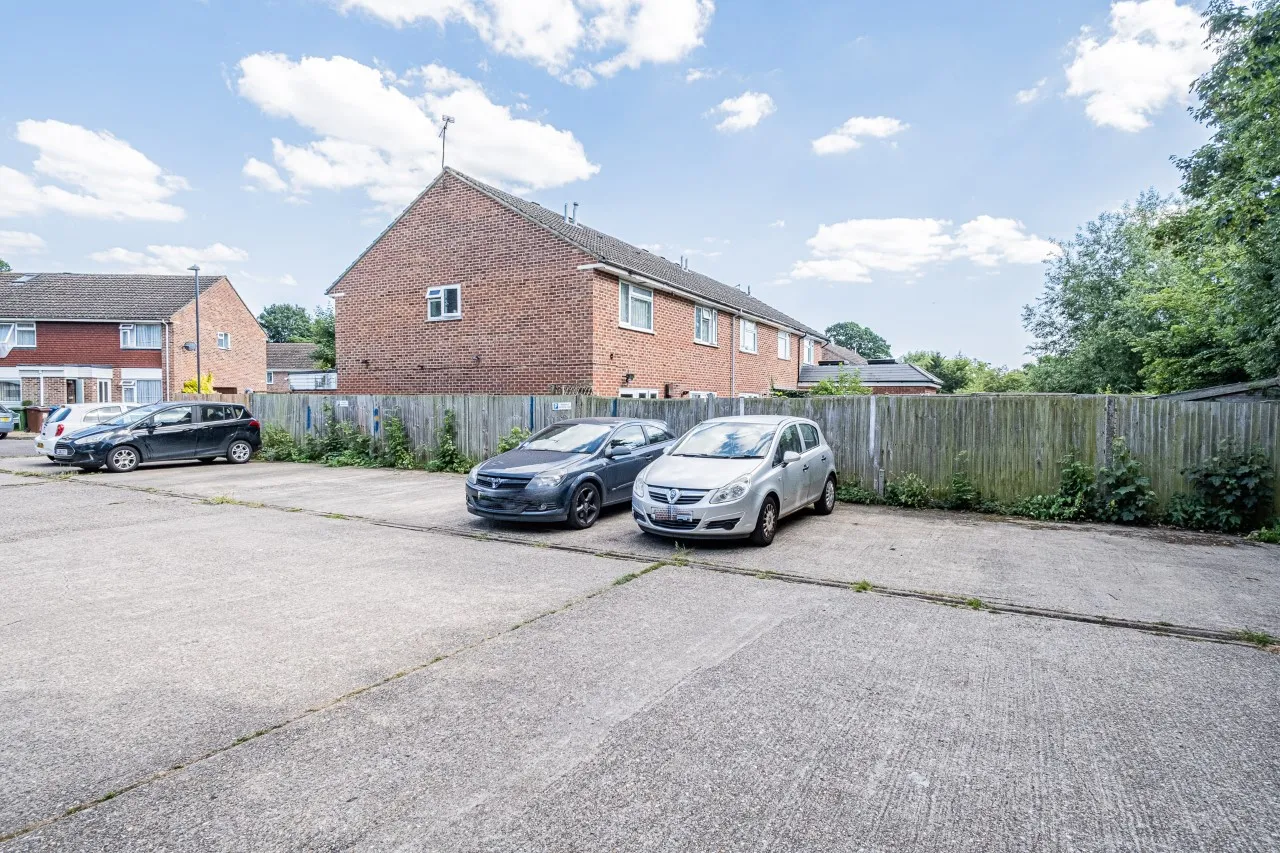 Beeton Close, Pinner, HA5, photo 9
