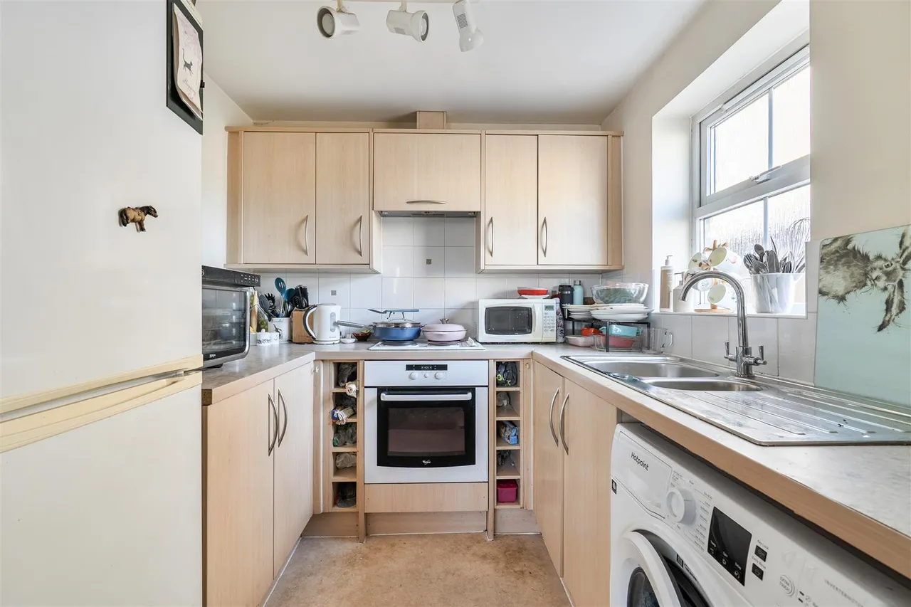 Freestone Way, Corsham, SN13, photo 11