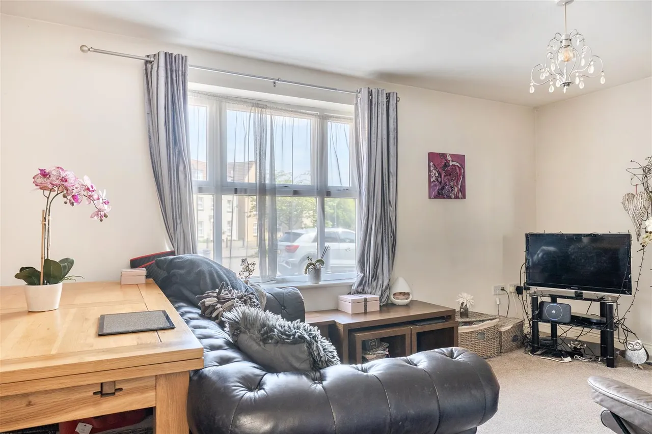 Freestone Way, Corsham, SN13, photo 8