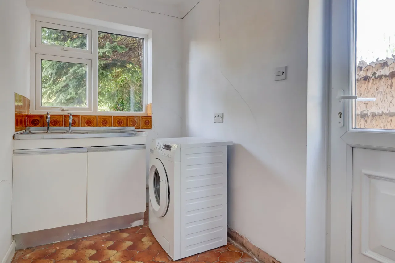 Polidoris Lane, High Wycombe, HP15, photo 16