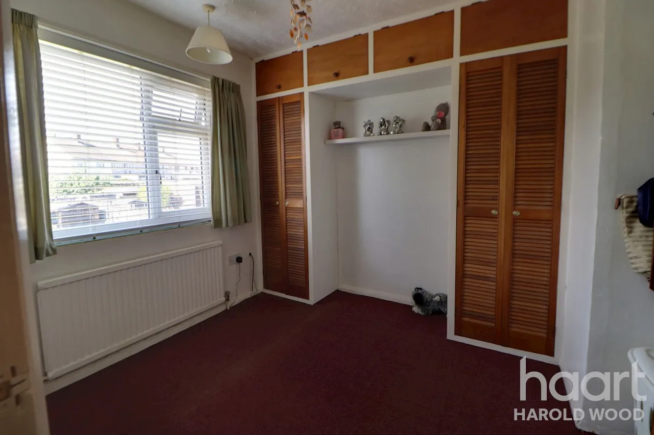 Kettering Road, Harold Hill, RM3, photo 6