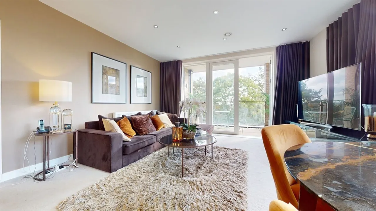 Henry Darlot Drive, Garrison Heights, NW7, photo 15