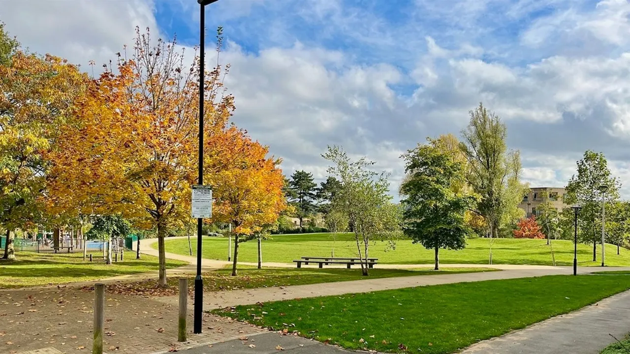 Henry Darlot Drive, Garrison Heights, NW7, photo 18