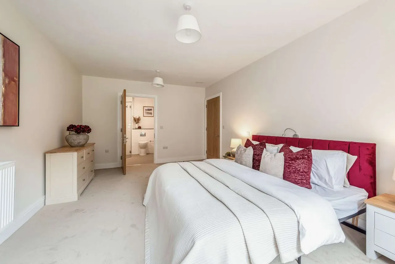 Friary Meadow, Cartwright Drive, Titchfield, Fareham, Hampshire, PO15 5FB, photo 2