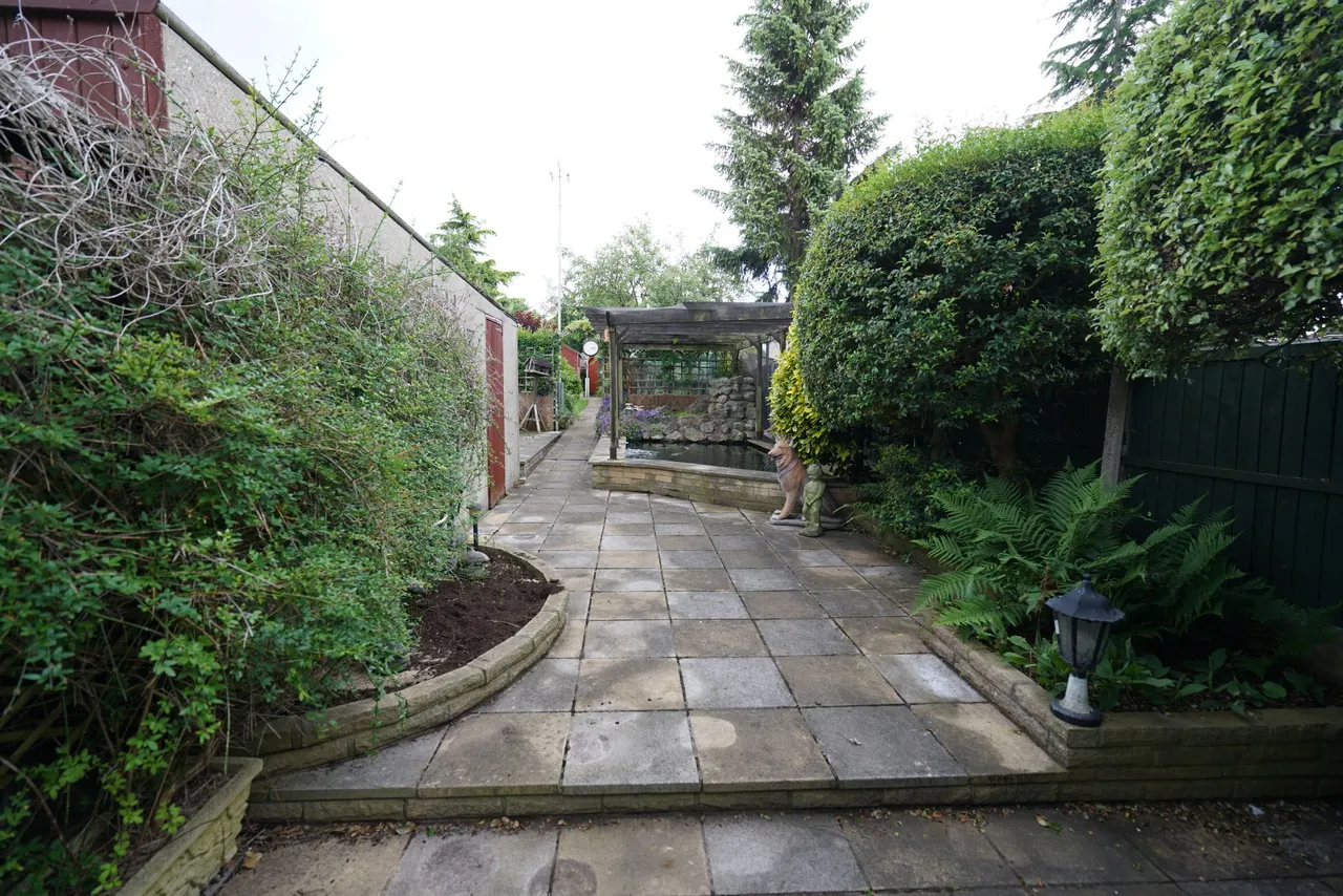 Oval Gardens, Grays, Essex, RM17 5NR, photo 9