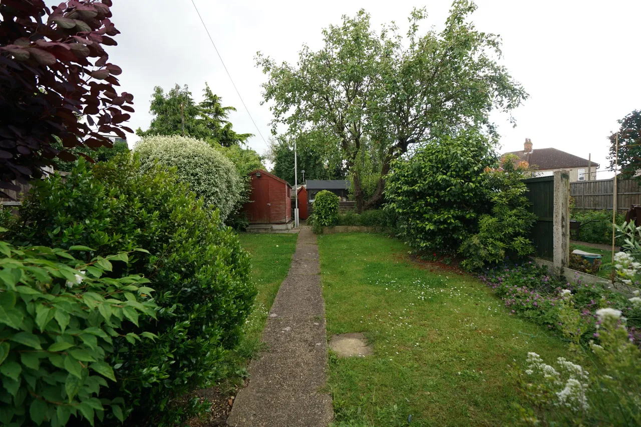 Oval Gardens, Grays, Essex, RM17 5NR, photo 10