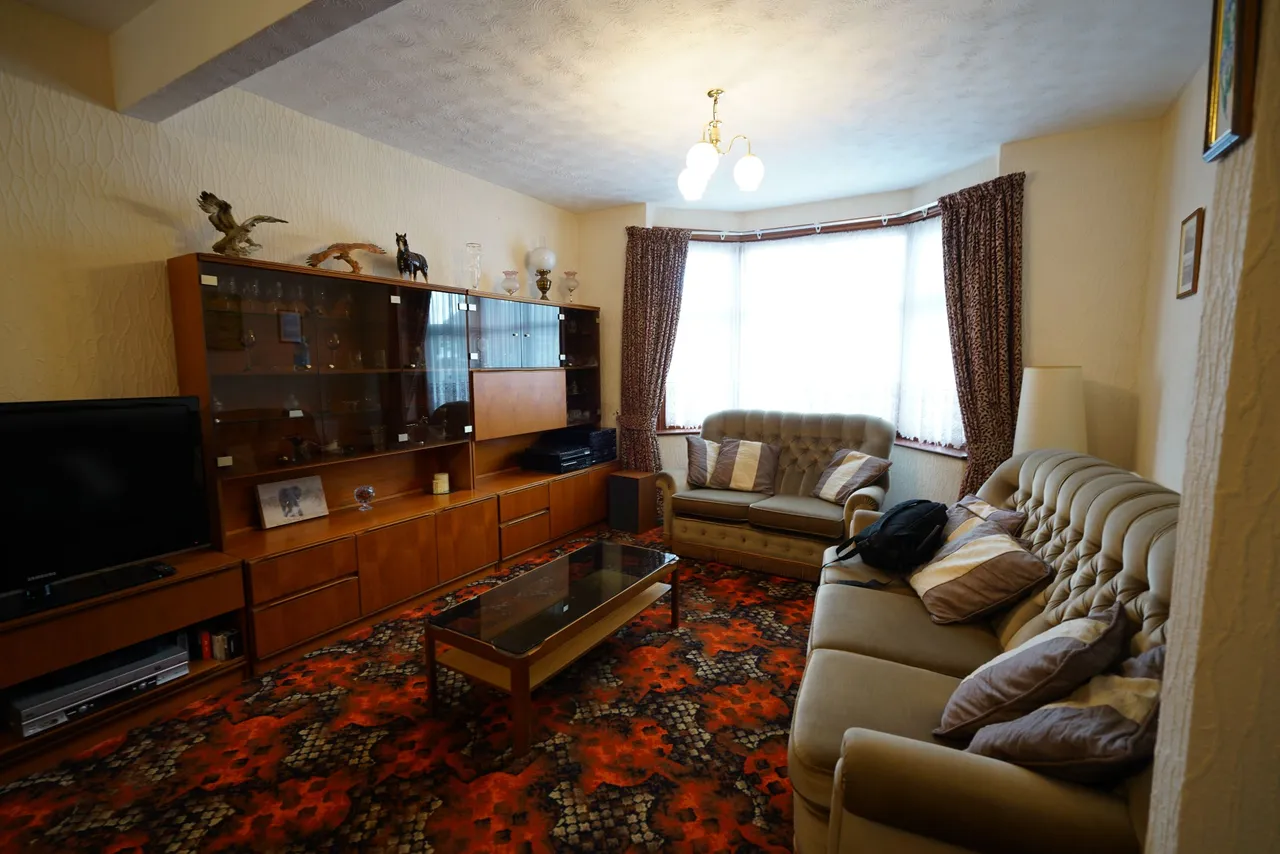 Oval Gardens, Grays, Essex, RM17 5NR, photo 6