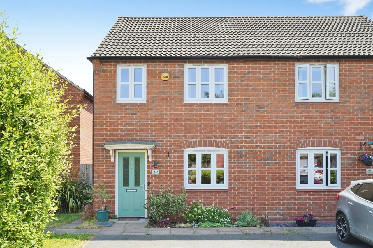 3 bed house for sale, Bridgewater Road, Burton-on-Trent, DE14