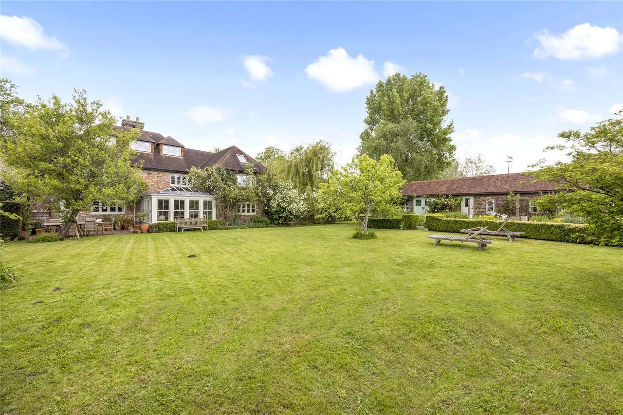 Isfield, Uckfield, TN22, photo 21