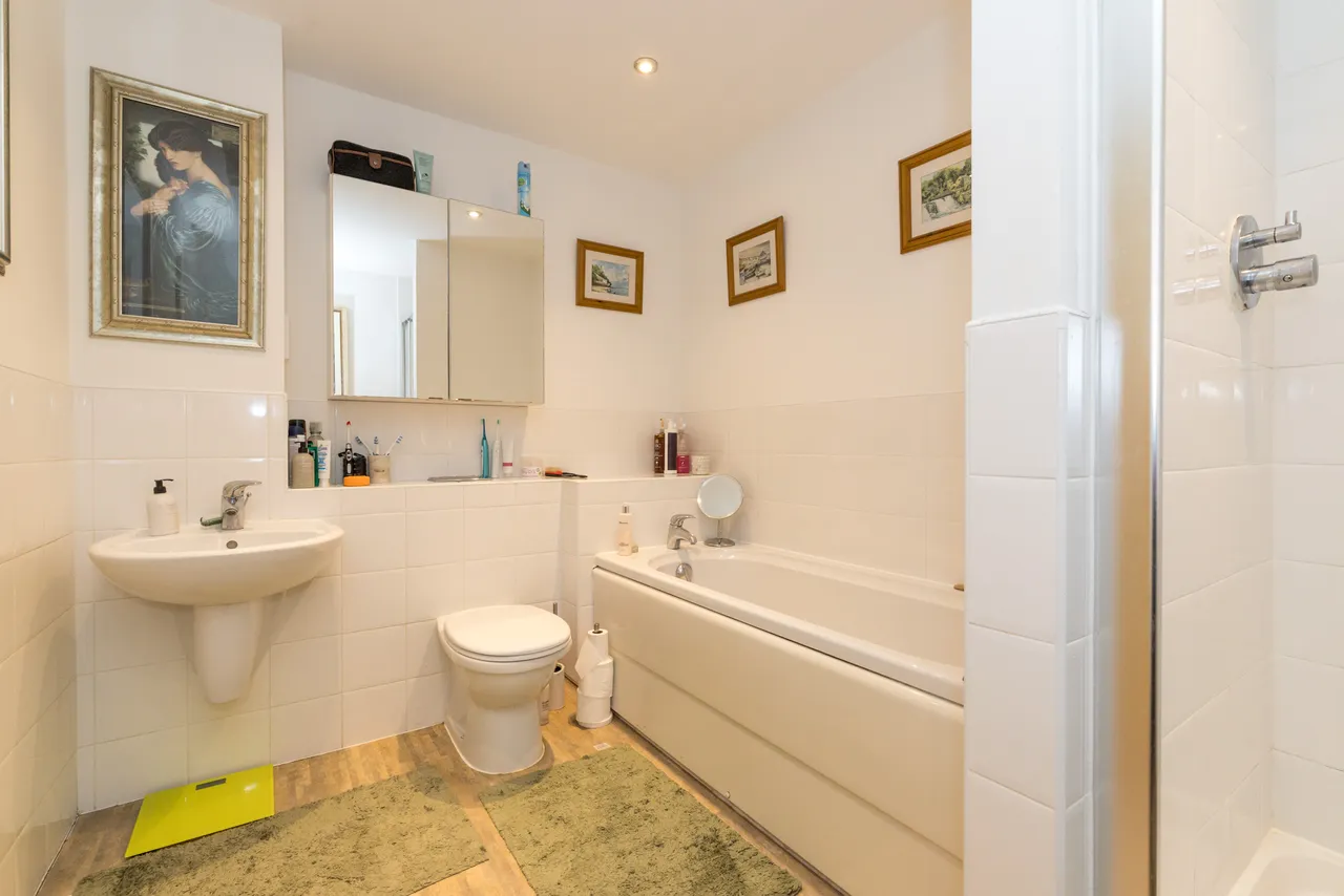 Gardinar Close, Standish, WN1, photo 9