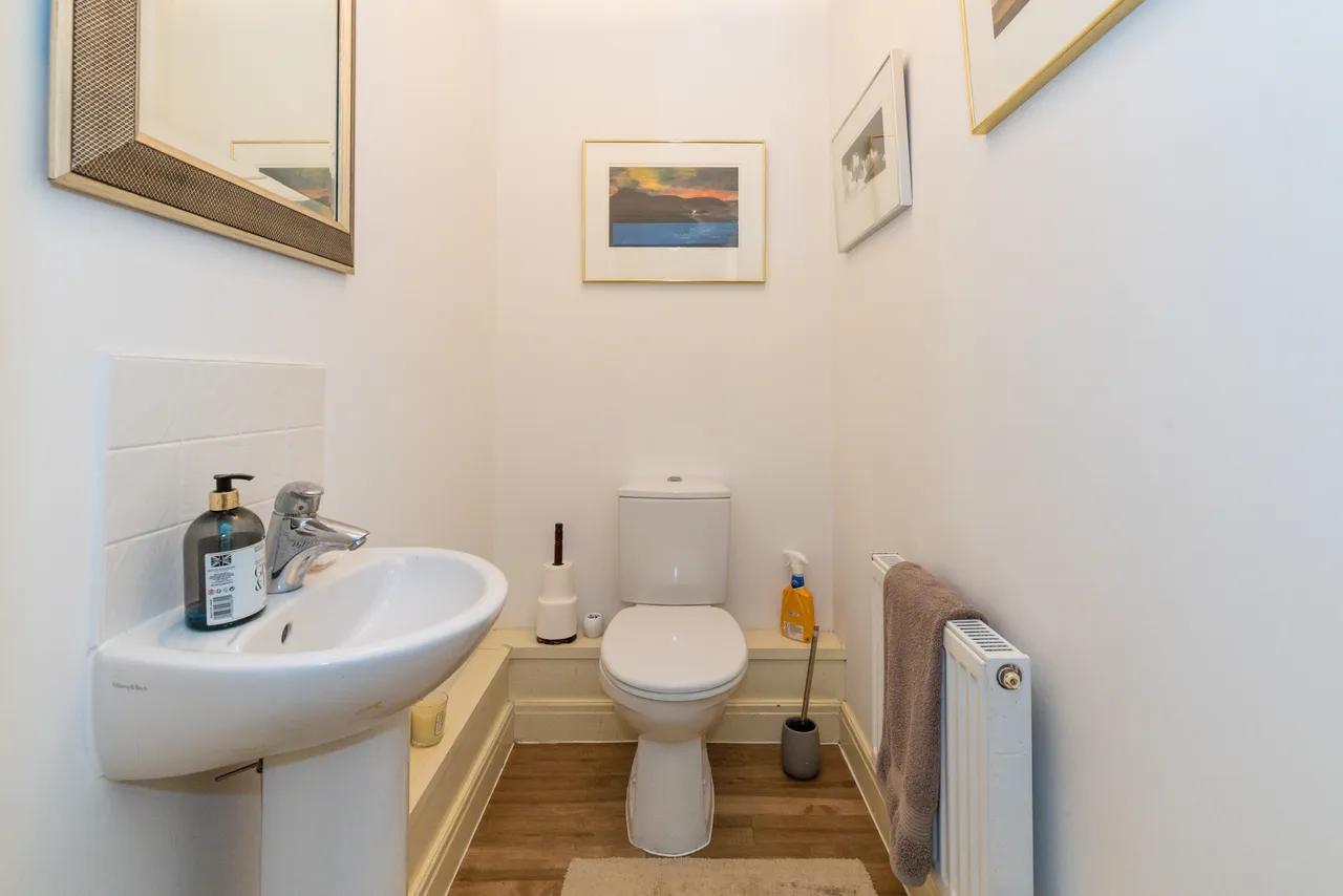 Gardinar Close, Standish, WN1, photo 13
